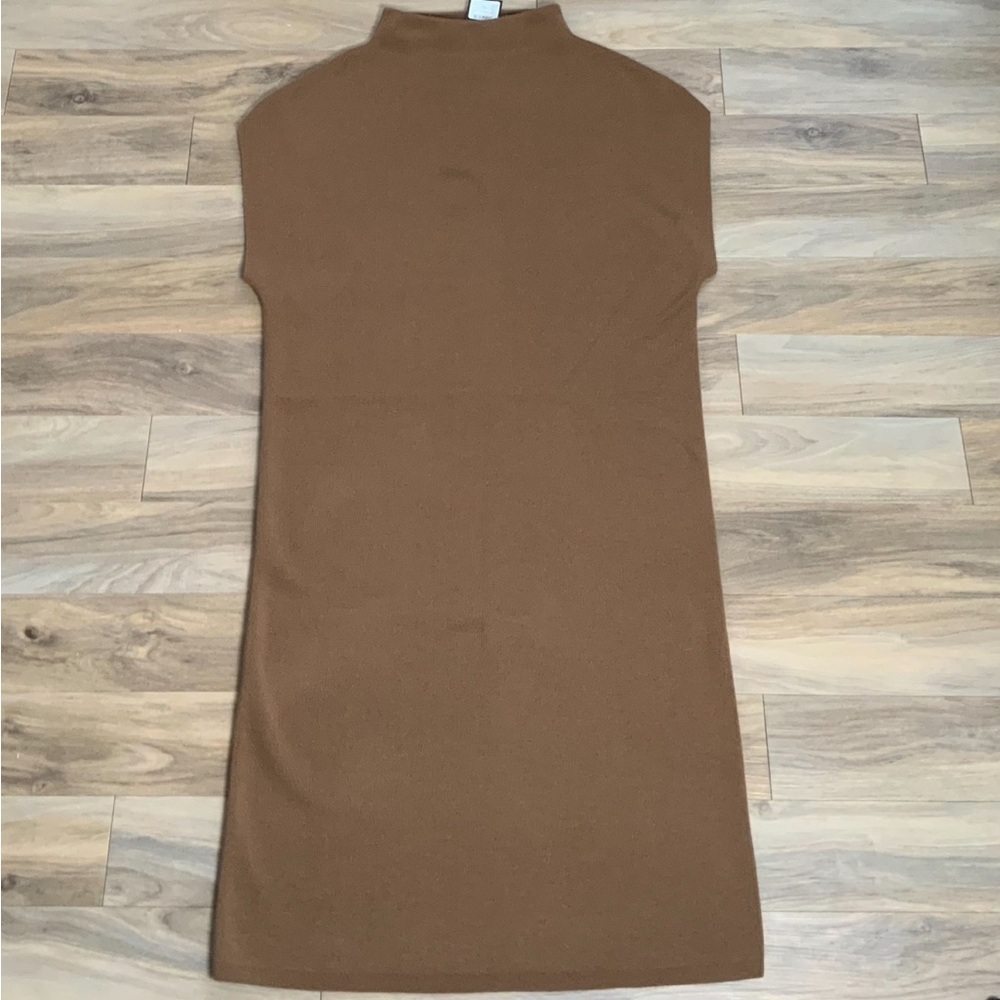 Club Monaco ribbed high neck robe camel dress - Picture 2 of 6